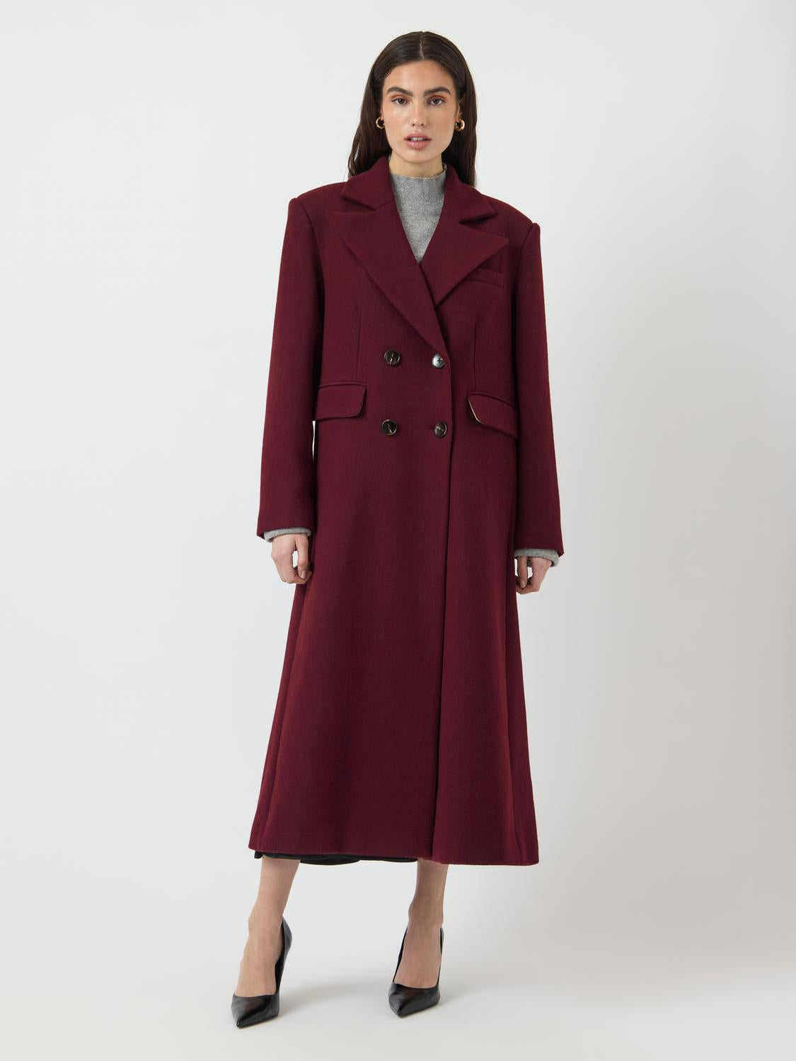 model_shot-front